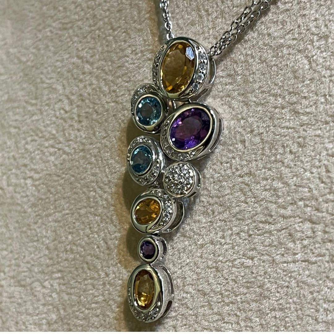 Collana DonnaOro in Oro Bianco 18kt con Pietre Naturali e Diamanti 0,22 ct G VS
