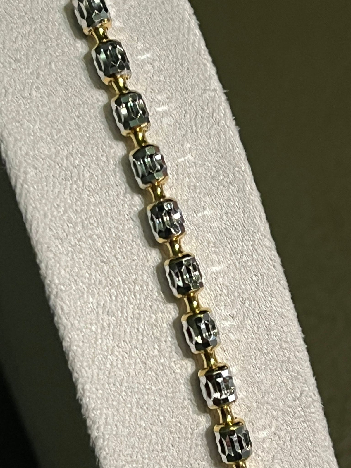 Bracciale in Oro 18kt Barrel Tiger – Desmos (GW 19)