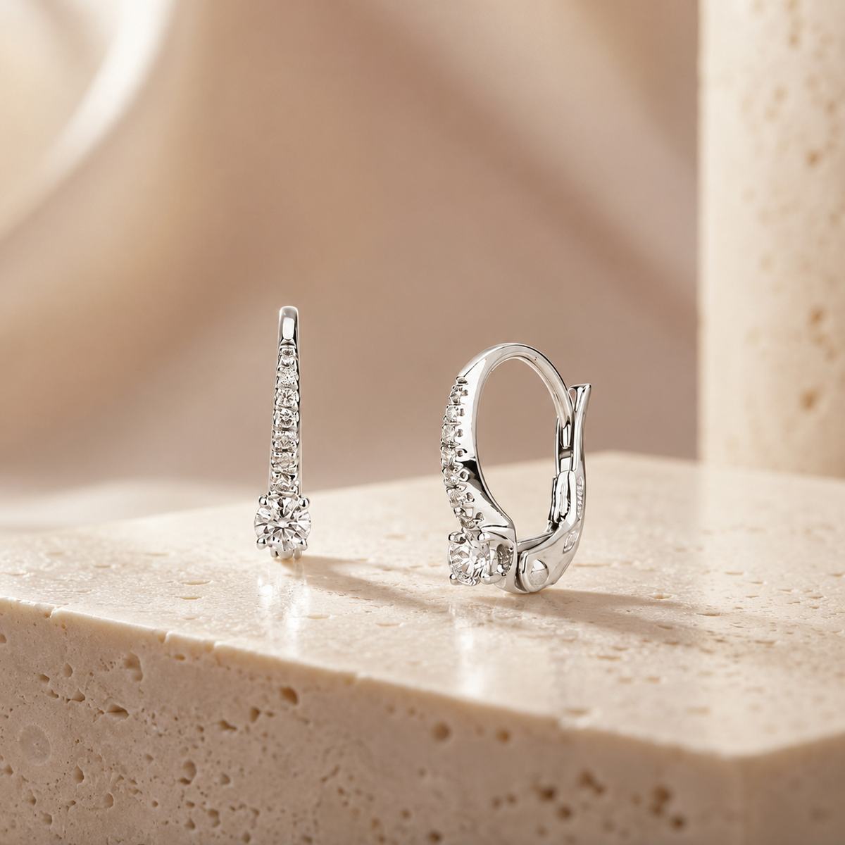 Orecchini con Diamanti 0,19 ct G VS in Oro Bianco 18kt – Mirco Visconti