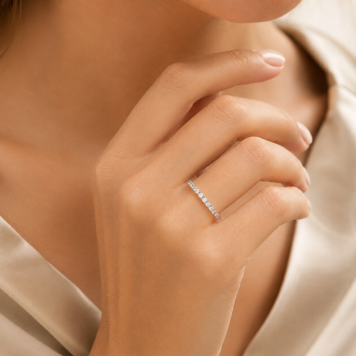 Anello Veretta con 13 Diamanti 0,32 ct G VS in Oro Bianco 18kt – Mirco Visconti