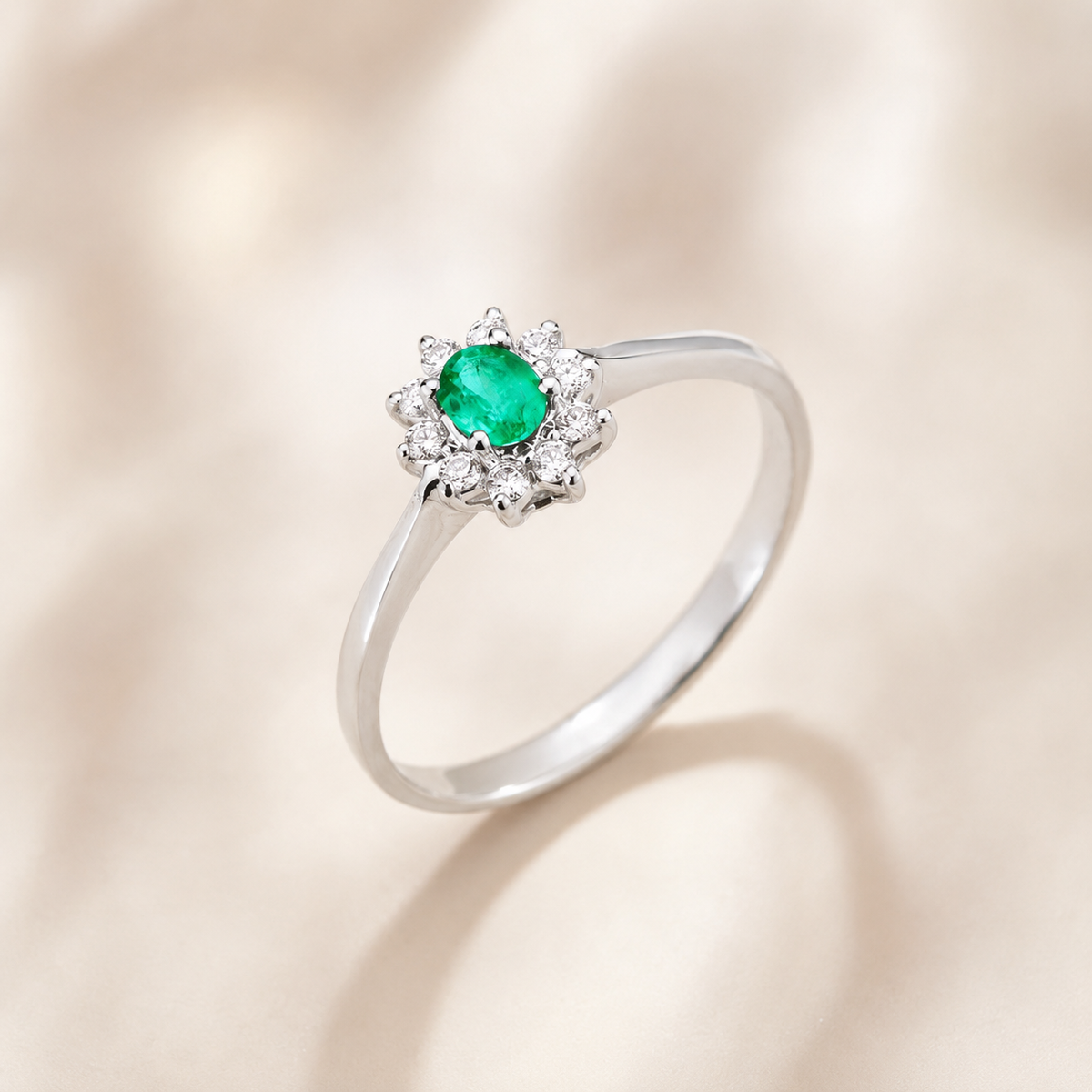 Anello con Smeraldo Zambia 0,13 ct e Diamanti 0,10 ct in Oro Bianco 18kt – Mirco Visconti (DL1/A3S)