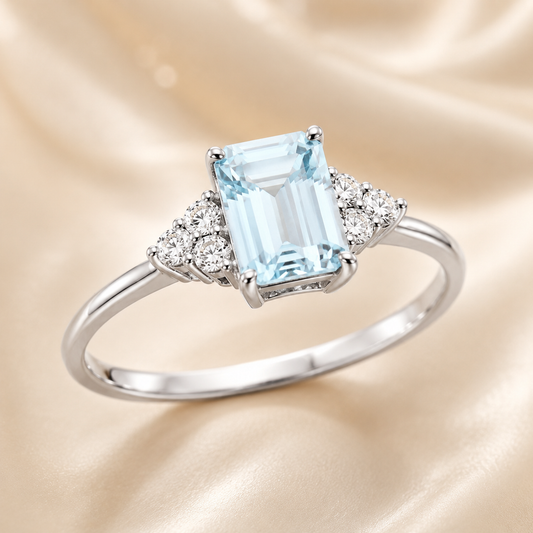 Anello con Acquamarina 0,51 ct e Diamanti 0,06 ct in Oro Bianco 18kt – PG Gioielli (ANFELIS-OTT-A)