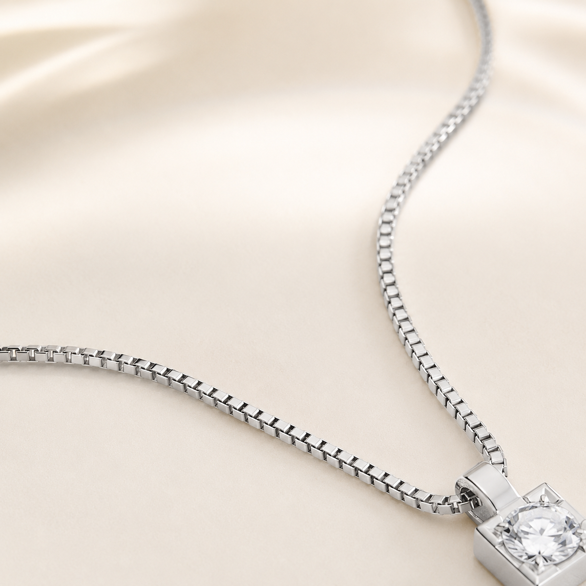Collana Punto Luce Donna con Diamante 0,07 ct in Oro Bianco 18kt – Mirco Visconti (HP23/70)