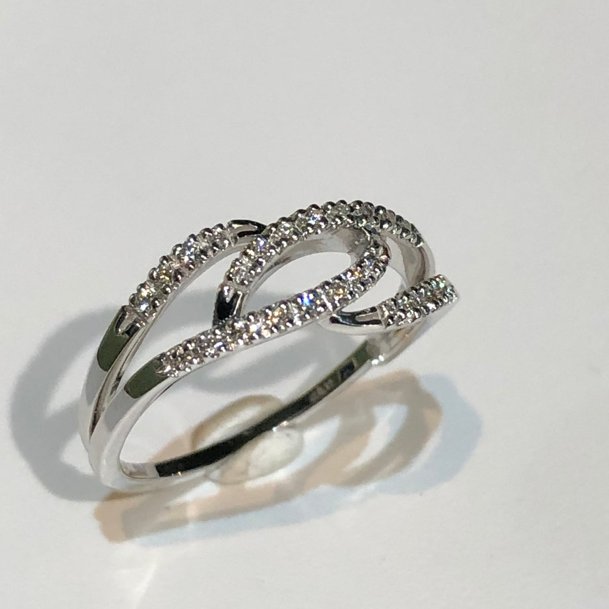 Anello con Diamanti 0,11 ct G VS in Oro Bianco 18kt – Mirco Visconti