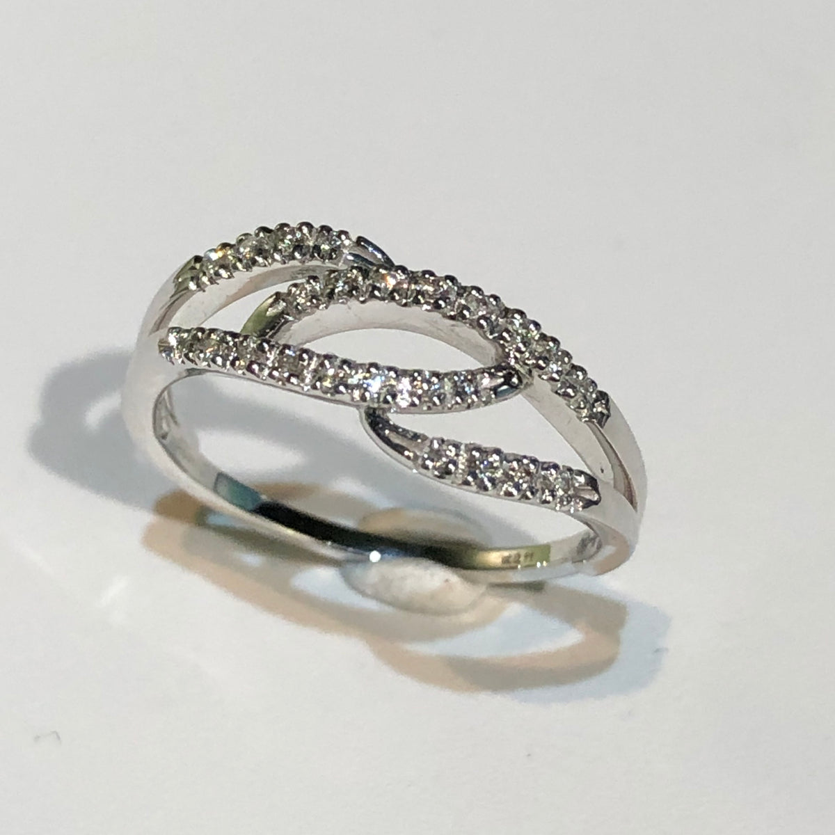 Anello con Diamanti 0,11 ct G VS in Oro Bianco 18kt – Mirco Visconti