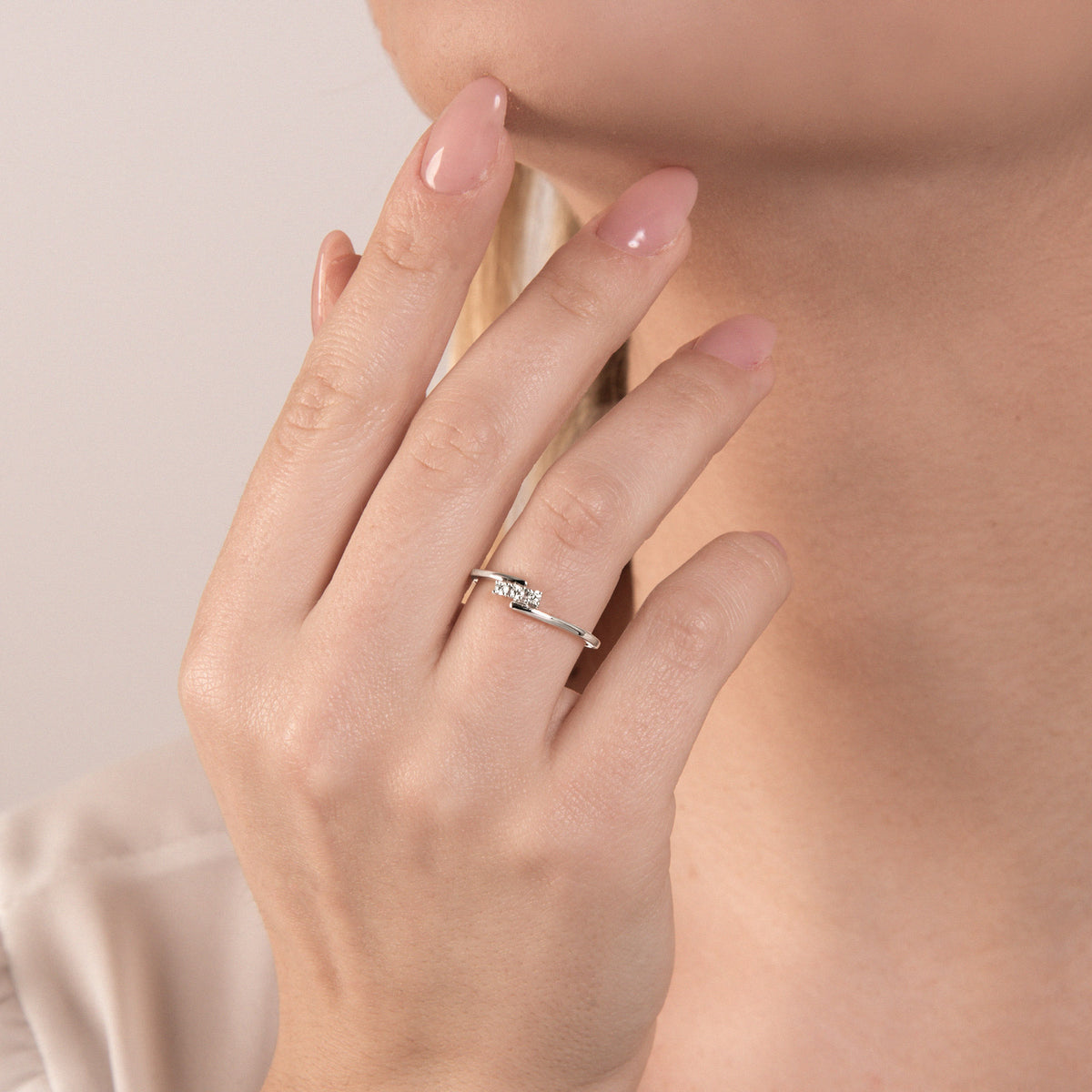 Anello Trilogy con Diamanti 0,09 ct G VS in Oro Bianco 18kt – Mirco Visconti (LF152)