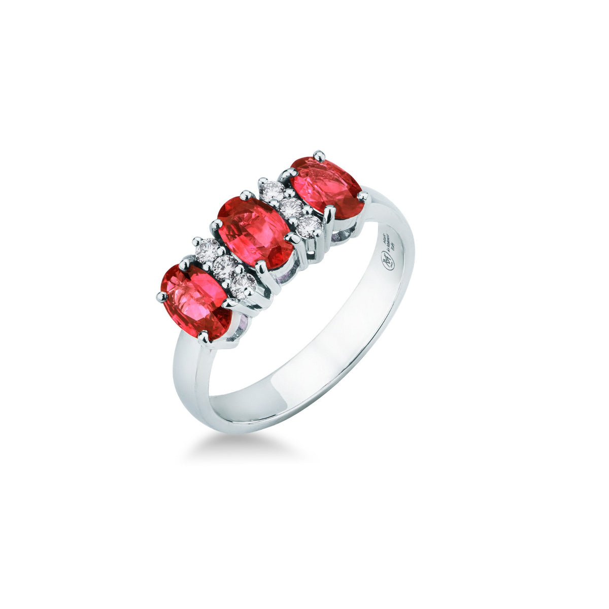 Anello con Tre Rubini Birmani 1,50 ct e Diamanti 0,12 ct in Oro Bianco 18kt – Mirco Visconti