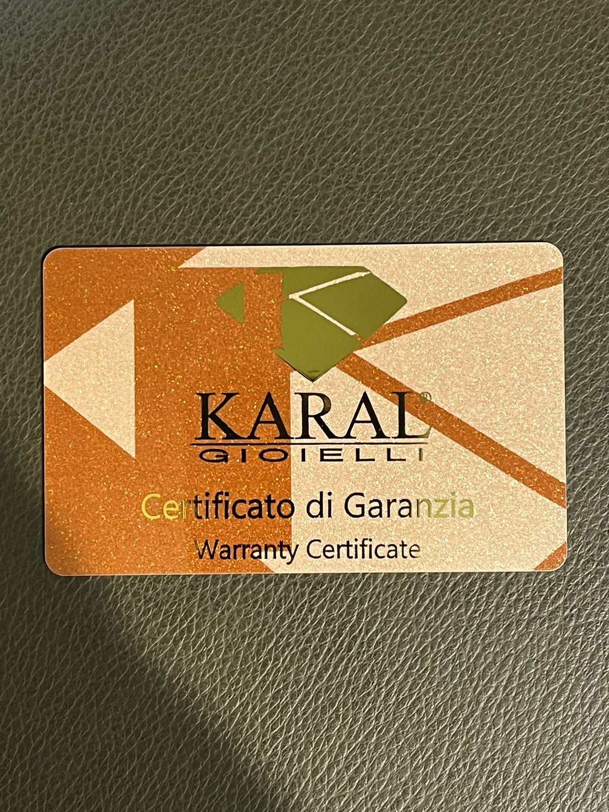 Orecchini a Goccia con Zaffiri 0,25 ct e Diamanti in Oro Bianco 18kt – Karal (OKG75Z25D12)