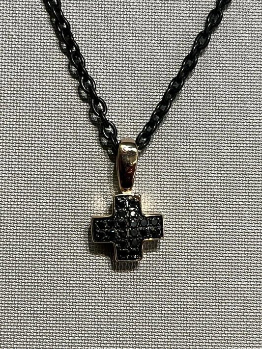 Collana Croce Salvatore Bersani in Oro 18kt con Diamanti 0,12 ct – Finitura Rutenio