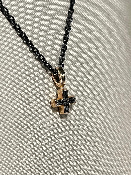 Collana Girocollo Croce Salvatore Bersani in Oro 18kt con Diamanti 0,05 ct – Finitura Black Rutenio