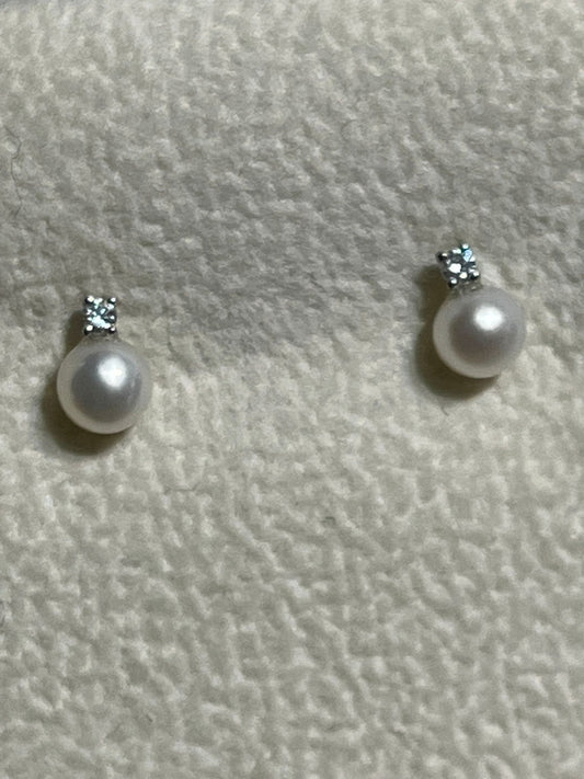 Orecchini PG Gioielli in Oro Bianco 18kt con Perle Akoya 5mm e Diamanti 0,04 ct G VS – OR1L/5