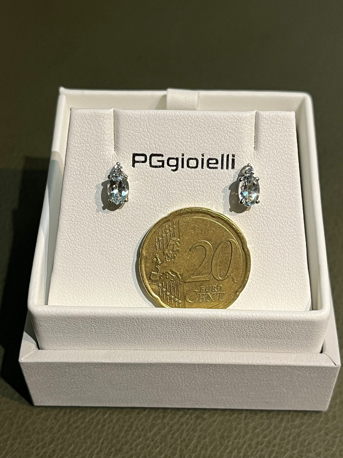 Orecchini con Acquamarina e Diamante in Oro Bianco 18kt – PG Gioielli (ORSTONEA/1)