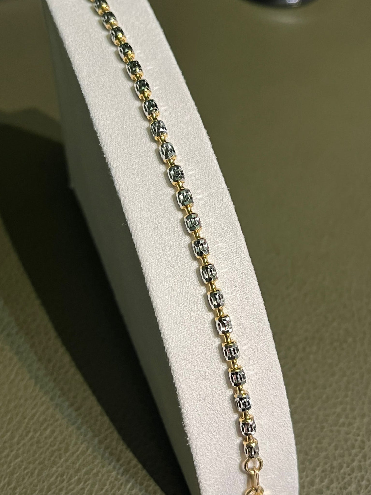 Bracciale in Oro 18kt Barrel Tiger – Desmos (GW 19)
