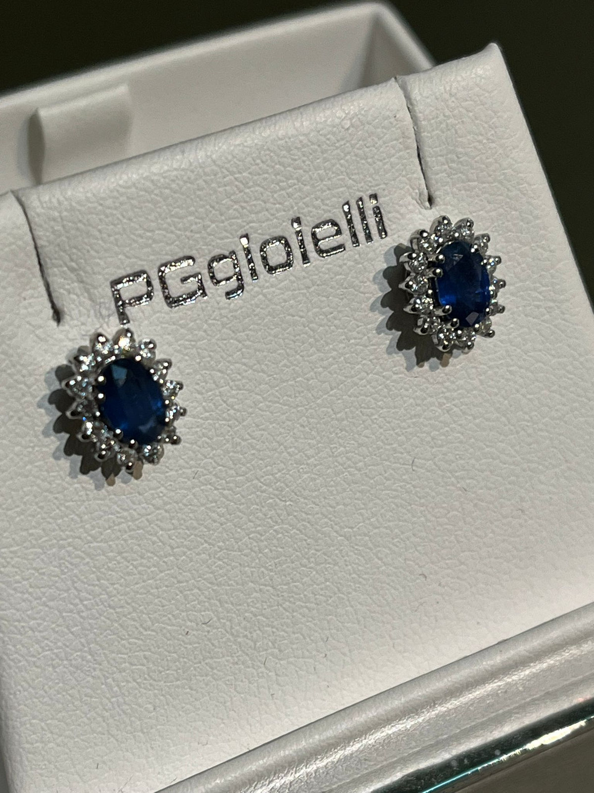 Orecchini con Zaffiri e Diamanti in Oro Bianco 18kt – PG Gioielli (ORLADYZ/3)
