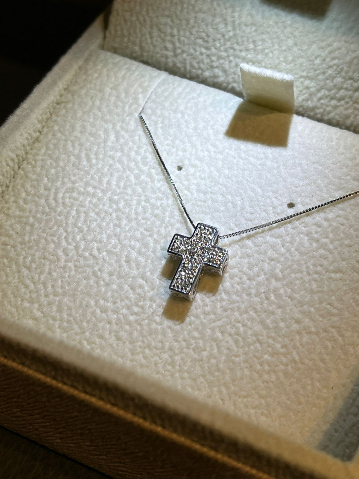 Collana con Croce di Diamanti – Karal (Pe.croc.10)
