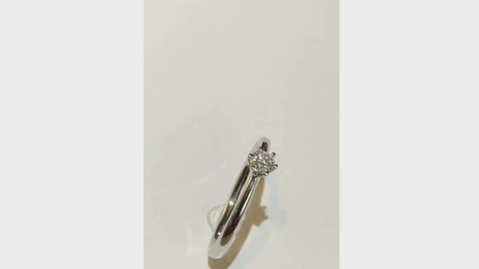 Anello Solitario con Diamante Colore D in Oro Bianco 18kt – Mirco Visconti