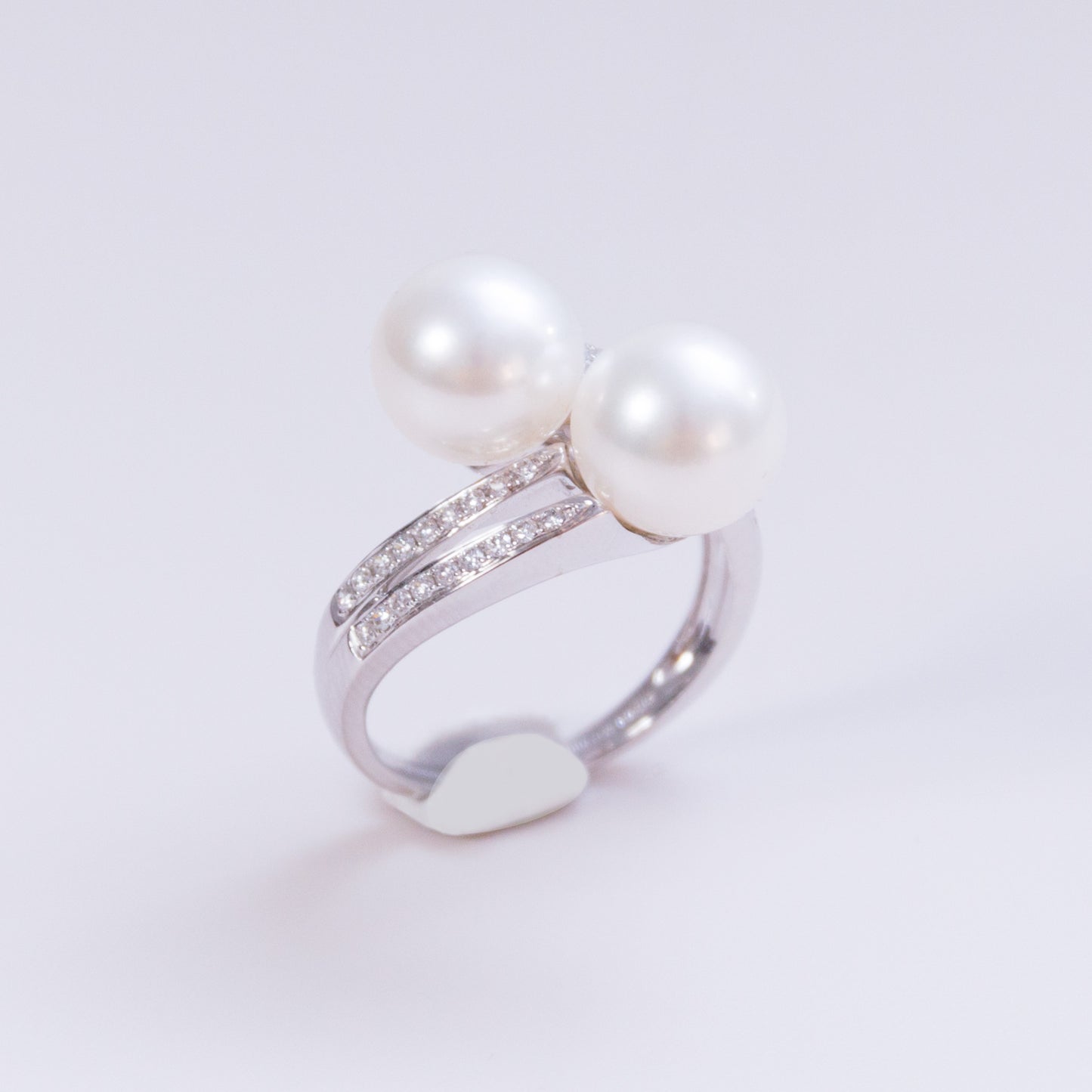 Donnaoro Anello in oro bianco con due perle