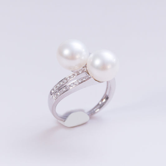 Donnaoro Anello in oro bianco con due perle