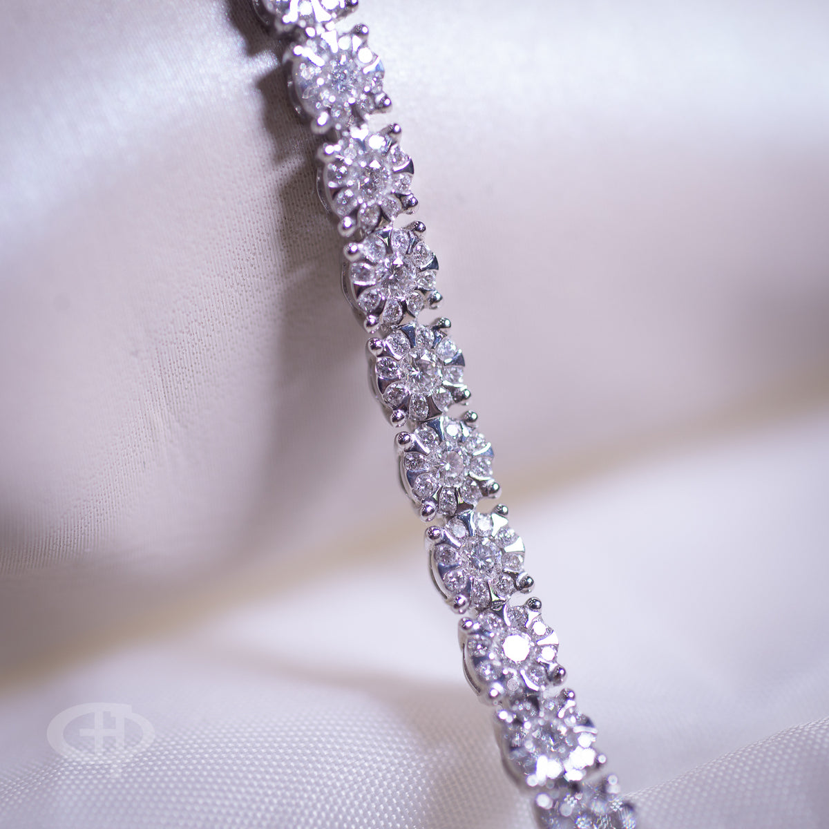 Bracciale Tennis con Diamanti in Oro Bianco 18kt – Mirco Visconti