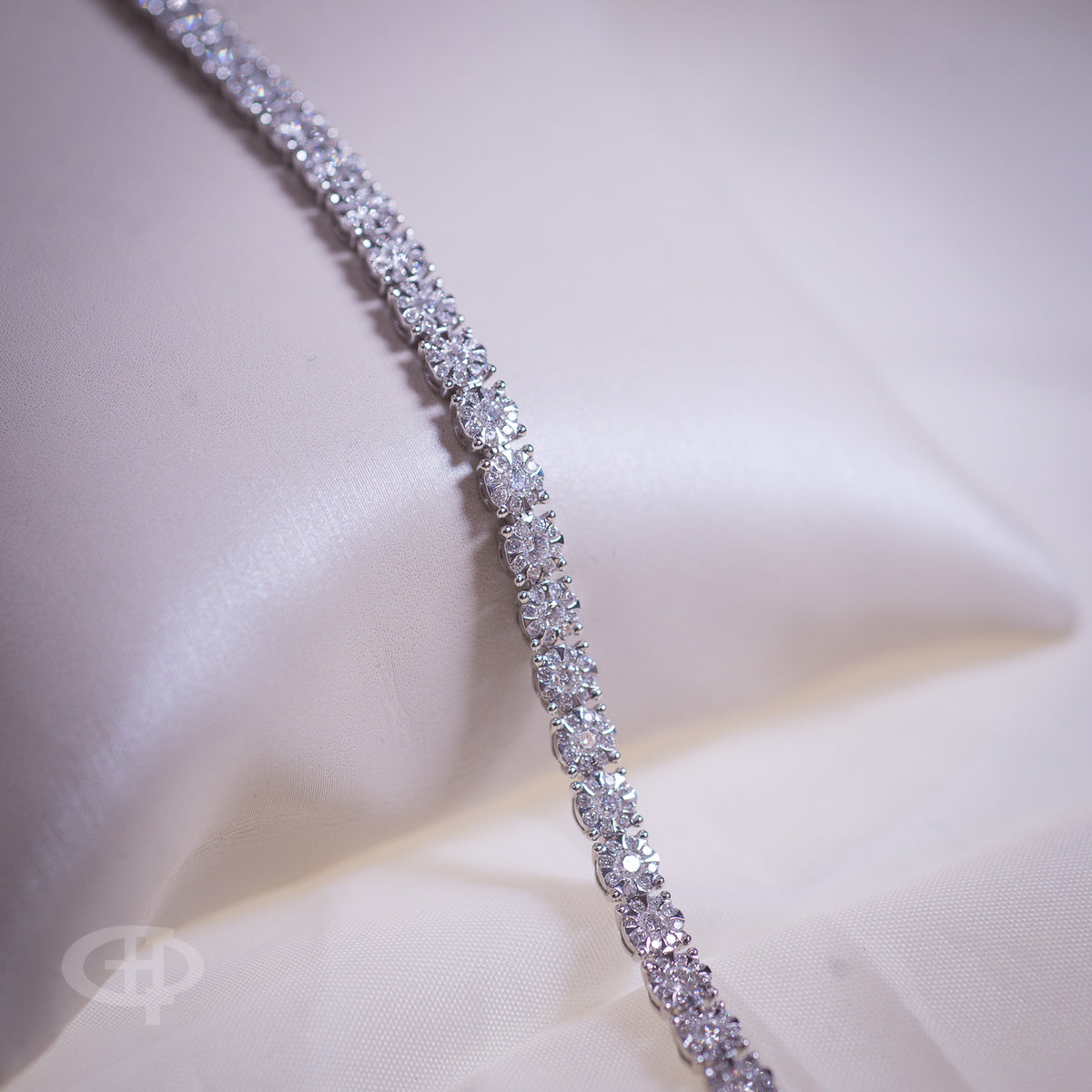 Bracciale Tennis con Diamanti in Oro Bianco 18kt – Mirco Visconti