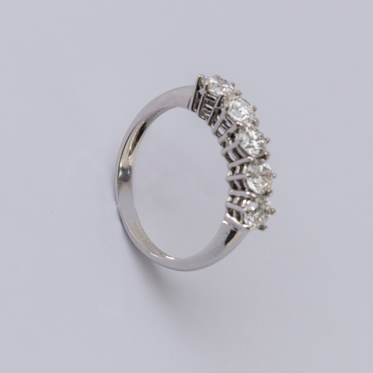 Anello Veretta con Diamanti in Oro 18kt – Karal